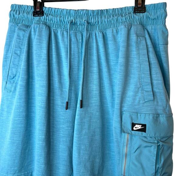 NIKE 7" Modern Essential Utility Cargo Shorts 20" Outseam in Turquiose Men's XXL - Picture 8 of 14